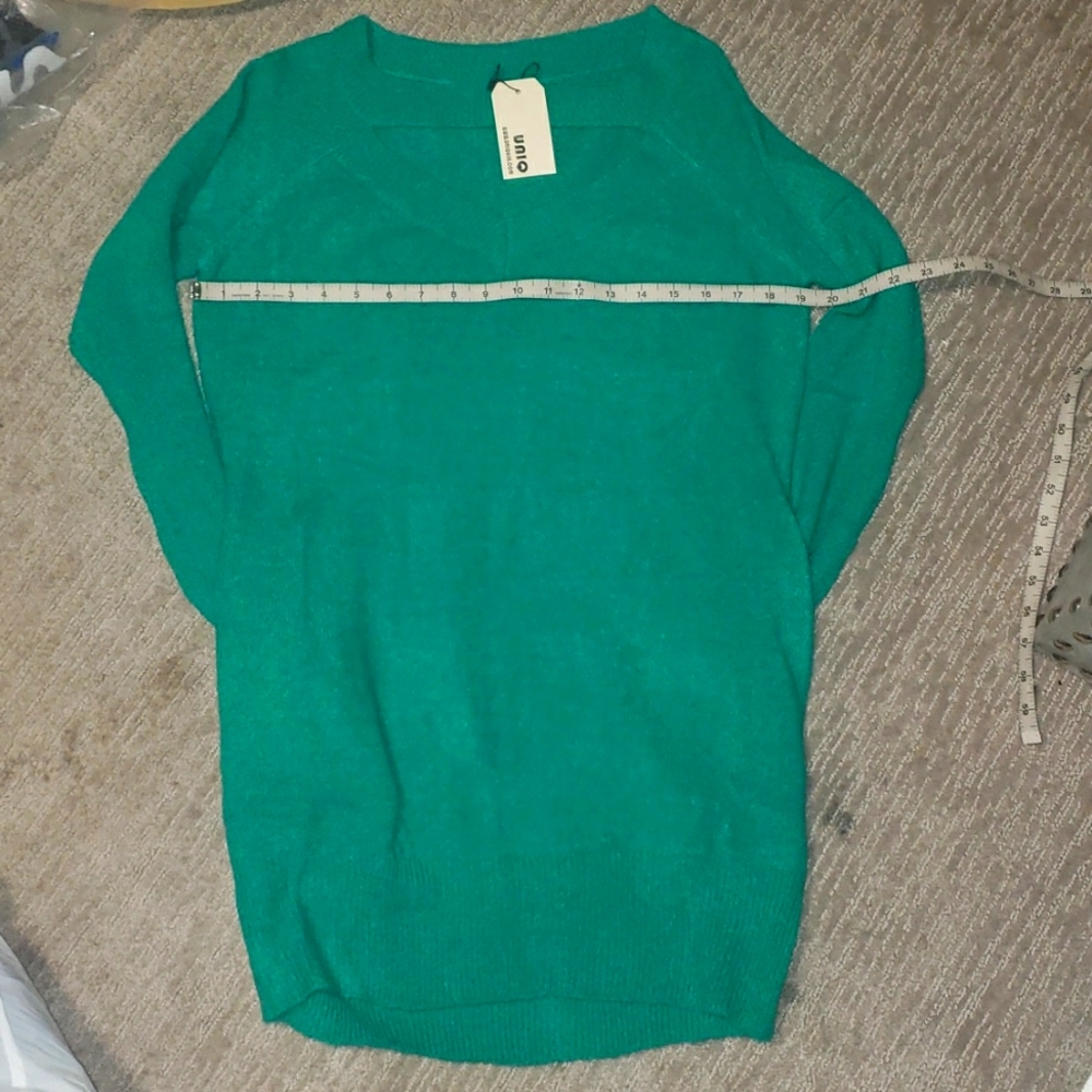 Uniq sweater dress, s/m is the size. P2p is 19inches.